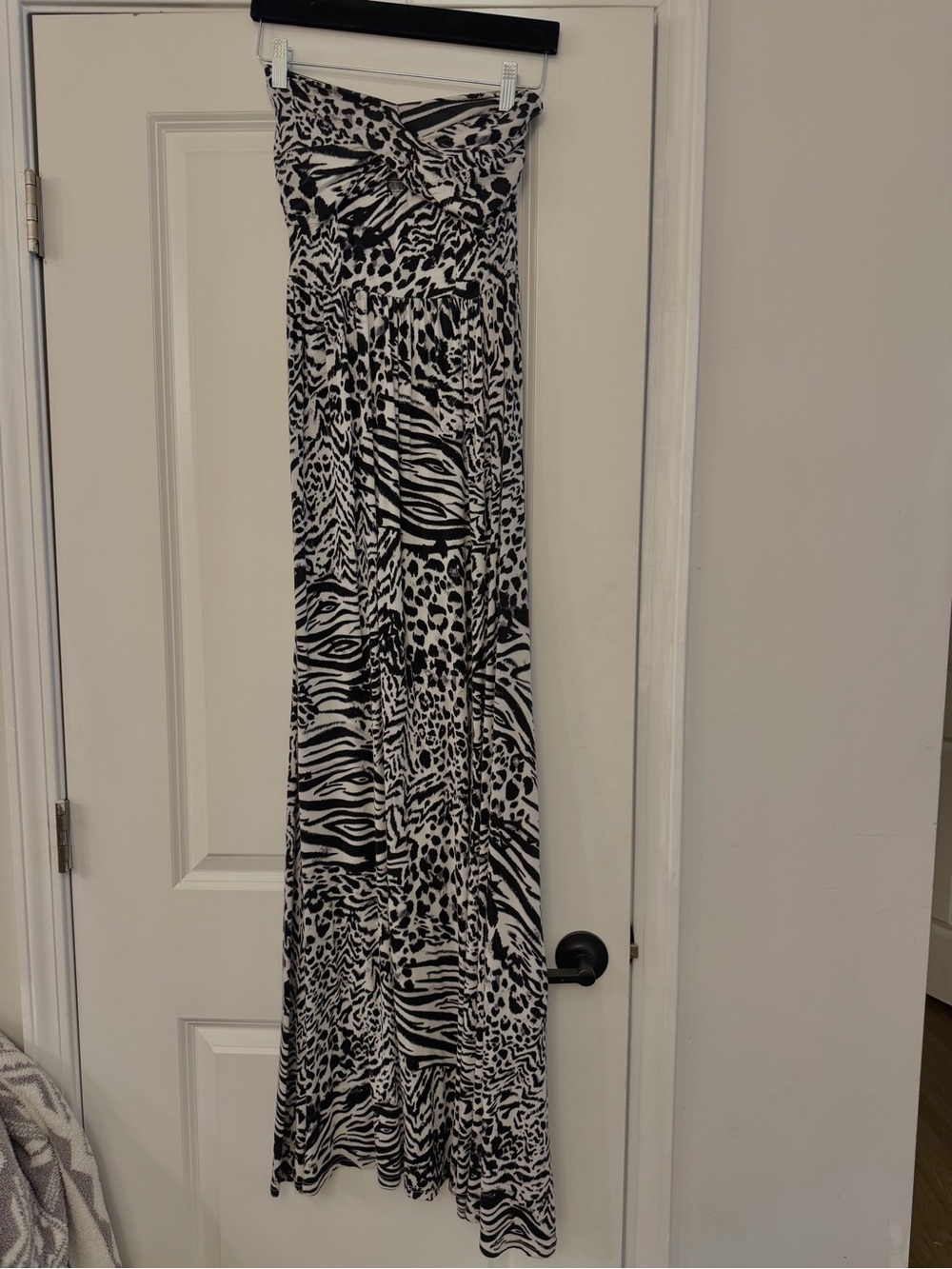 Guess Black and White Animal Print  cheetah  leopard Maxi Dress strapless!